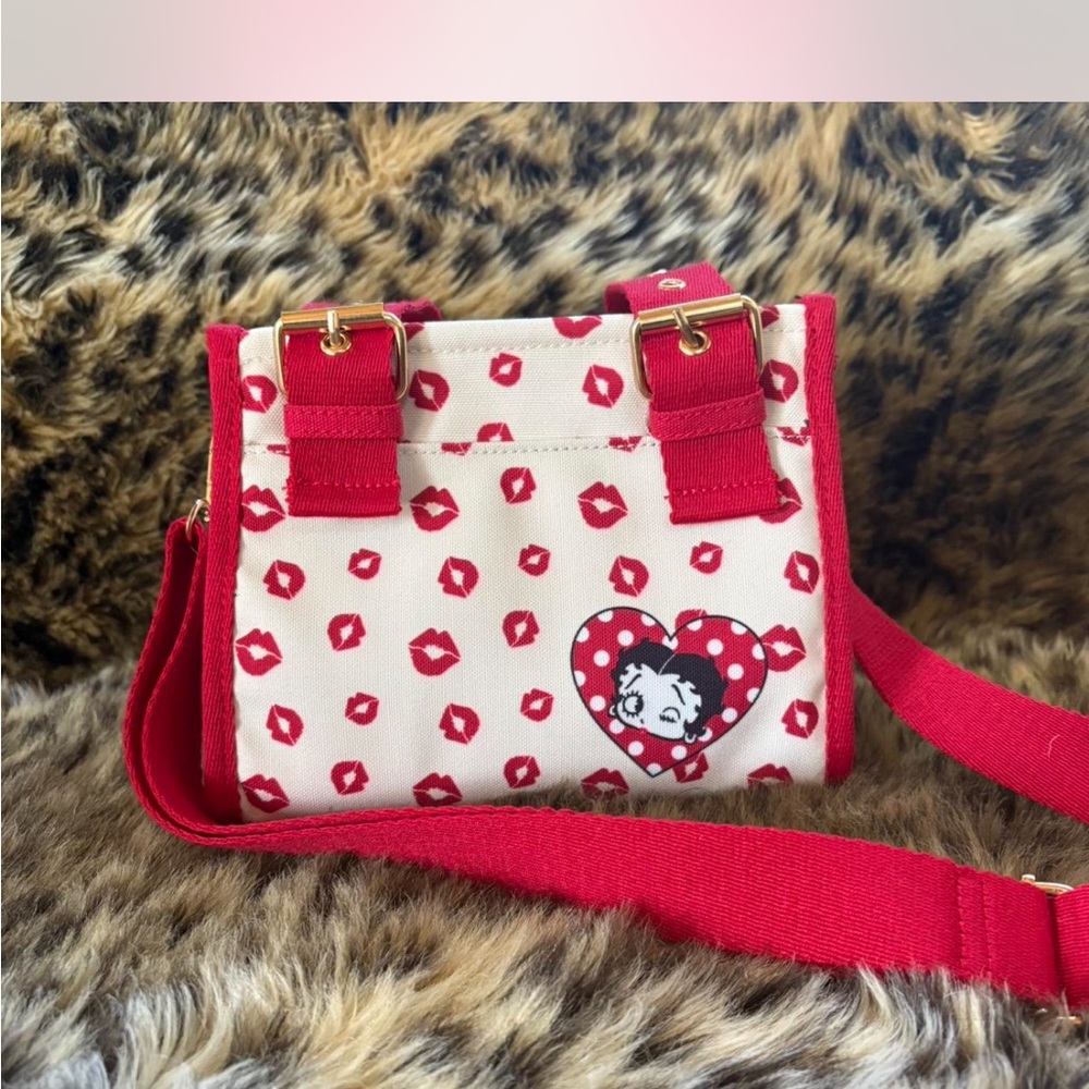 Red and Cream Women's Bag